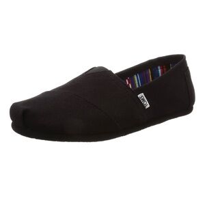NWT Toms Classic Canvas Shoes
